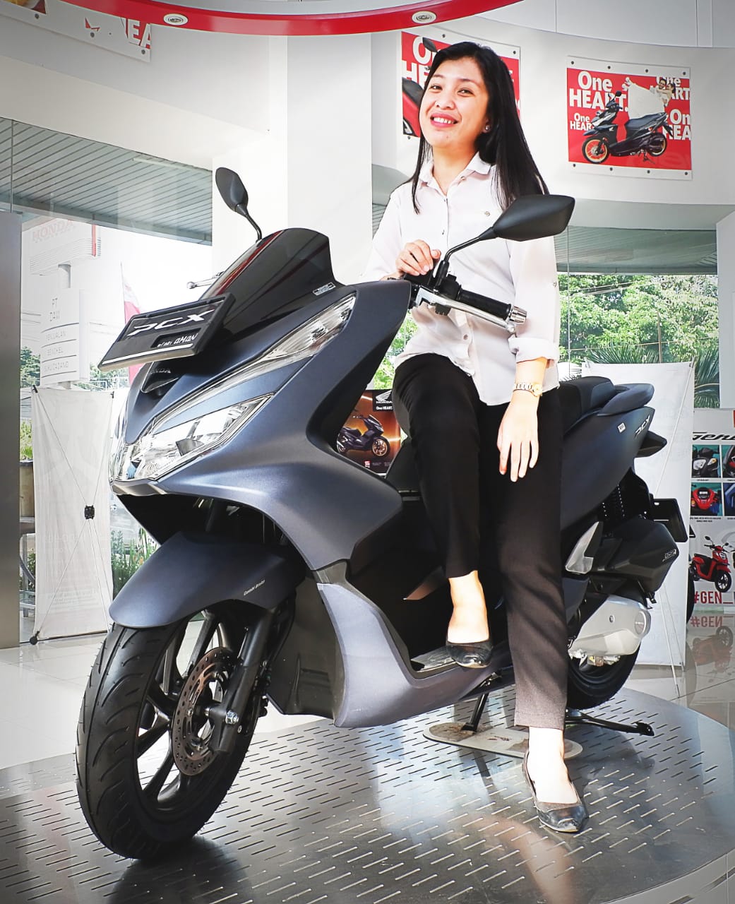 Dilengkapi Fitur dan Teknologi Canggih, Honda PCX Juga Banjir Promo